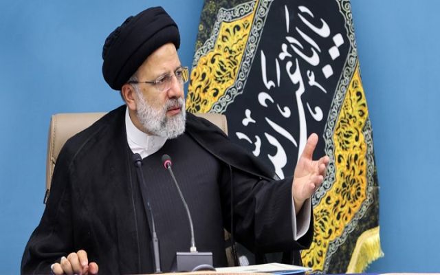 دستور رئیسی برای حل مشکل بیمه کارگران ساختمانی