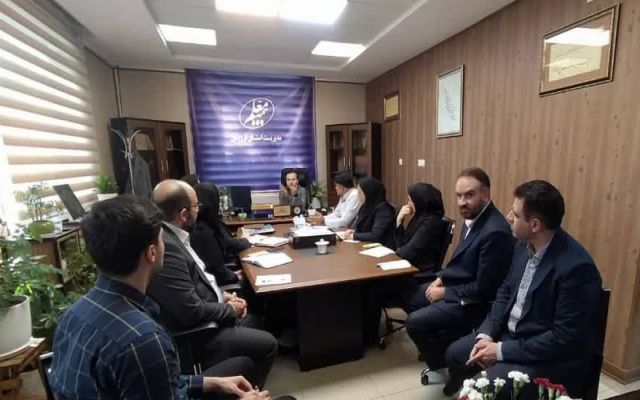 رفع چالش‌های شبکه فروش در راستای توسعه بیمه معلم