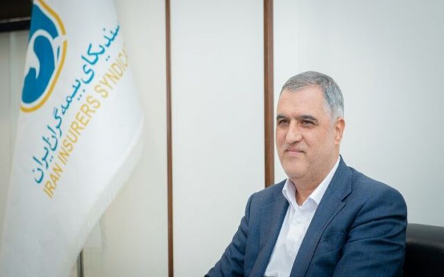 بیش از 96 درصد فروش بیمه بر عهده نمایندگان است