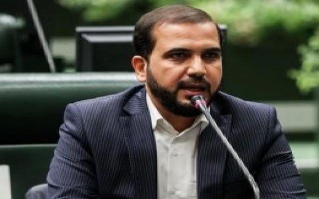 دولت بیمه تکمیلی و مسکن خبرنگاران را در دستور کار خود قرار دهد