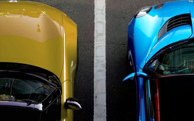 بیمه بدنه بخریم یا کارت طلایی؟