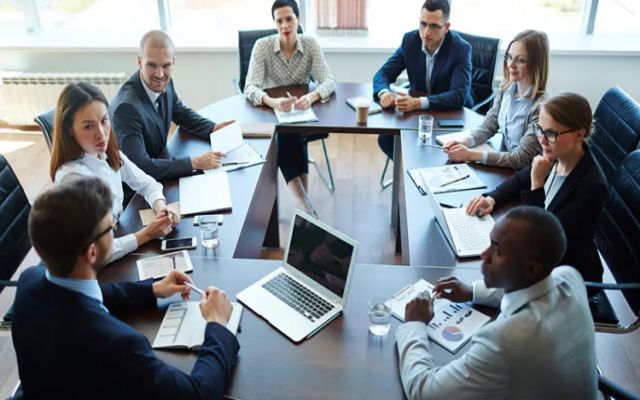 افزایش دانش پوشش سایبری کارگزاران از وظایف بیمه گران است