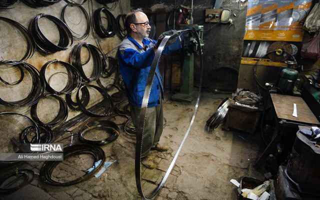 «کارفرما» از نخستین روز اشتغال کارگران را بیمه کند/ شرایط قراردادهای موقت