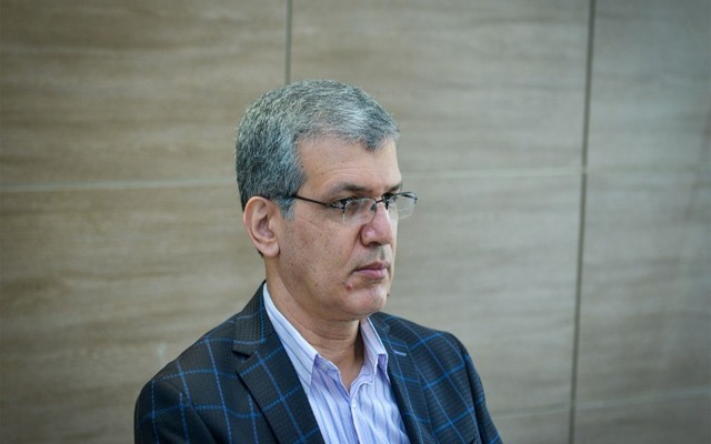 لزوم دوری ازشعارها و توجه به پیشینه مدیریتی