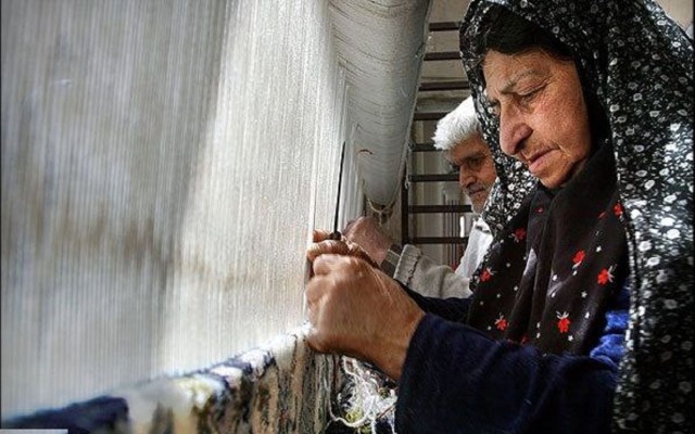 یک پنجم جمعیت قالیبافان کشور بیمه تامین اجتماعی هستند