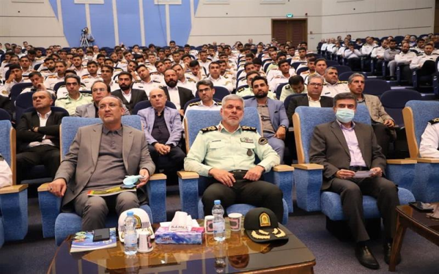 با حضور رئیس کل بیمه مرکزی از برترین های پلیس راهنمایی و رانندگی تقدیر شد