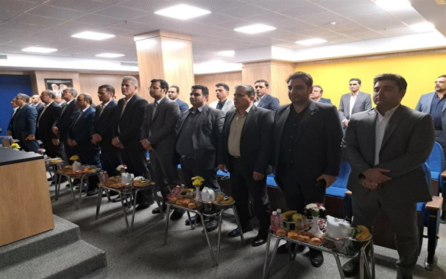 شبکه فروش نقش موثری در همگانی شدن محصولات و خدمات بیمه ای دارند