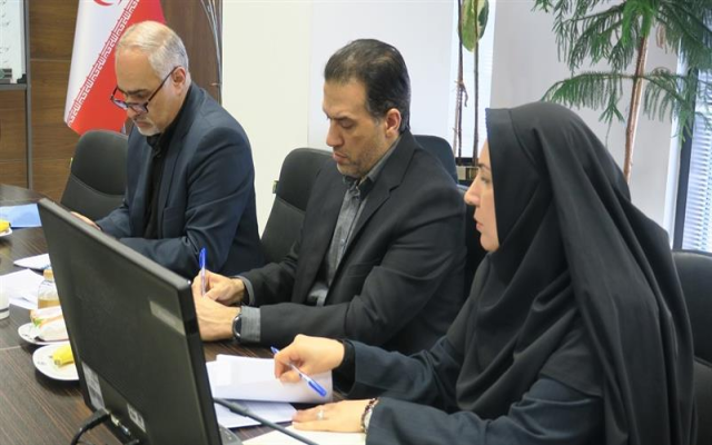 نشست ستاد انتخاب مدیران و کارکنان برگزیده صنعت بیمه برگزار شد