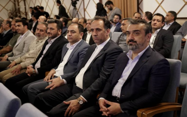 با حضور دبیر شورای عالی مناطق آزاد کشور و رئیس کل بیمه مرکزی صورت گرفت؛       آغاز عملیات اجرایی مجتمع تجاری، اداری و تفریحی بیمه ملت در کیش / عبدالملکی: کامتینا نمونه موفق برای سرمایه‌گذاری در مناطق آزاد است