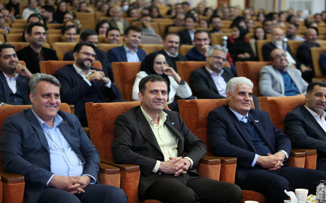 برگزاری همایش روز ملی بیمه در اصفهان به میزبانی بیمه ملت/ معاون نظارت بیمه مرکزی تاکید کرد: لزوم شناسایی فرصت‌های سرمایه‌گذاری در استان‌ها توسط شرکت‌های بیمه‌