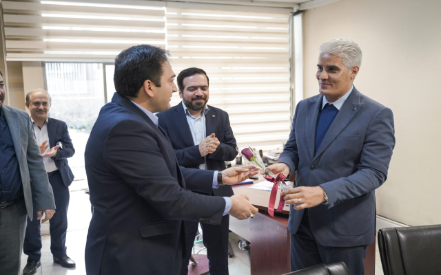 دیدار مدیرعامل و اعضای هیئت مدیره بیمه ملت با کارکنان مدیریت مالی به مناسبت روز حسابدار