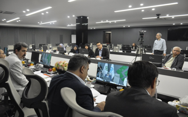 پژوهشکده بیمه میزبان نشست تخصصی مدیران عامل صنعت بیمه با مدیران ارشد دانشگاه‌ها و موسسات بیمه، تکافل و مالی اسلامی کشور مالزی