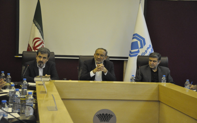 نشست هم اندیشی مدیران ارشد صنعت بیمه با میهمانان خارجی همایش بیمه و توسعه 1402