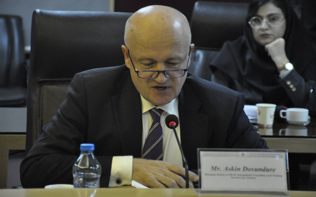 نشست هم اندیشی مدیران ارشد صنعت بیمه با میهمانان خارجی همایش بیمه و توسعه 1402