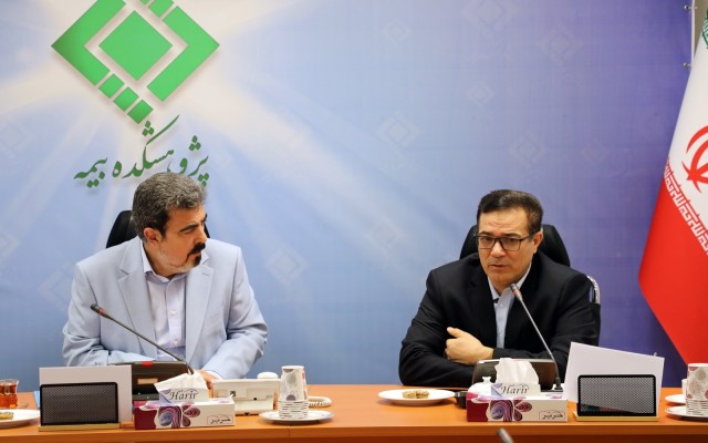 انعقاد تفاهم‌نامه همکاری مشترک میان پژوهشکده بیمه و مرکز نشر دانشگاهی